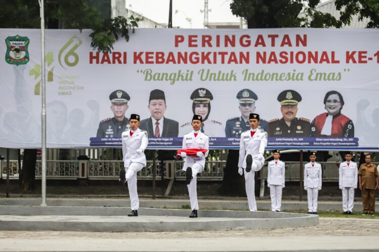  Jajaran Pemko Pematangsiantar Hadiri Upacara Peringatan Harkitnas ke-116 Tahun 2024 
