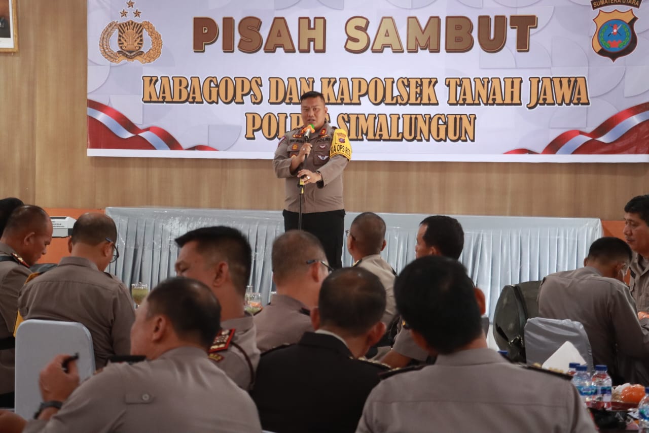 Pisah Sambut Kabag Ops dan Kapolsek Tanah Jawa, Ini Pesan Kapolres Simalungun 
