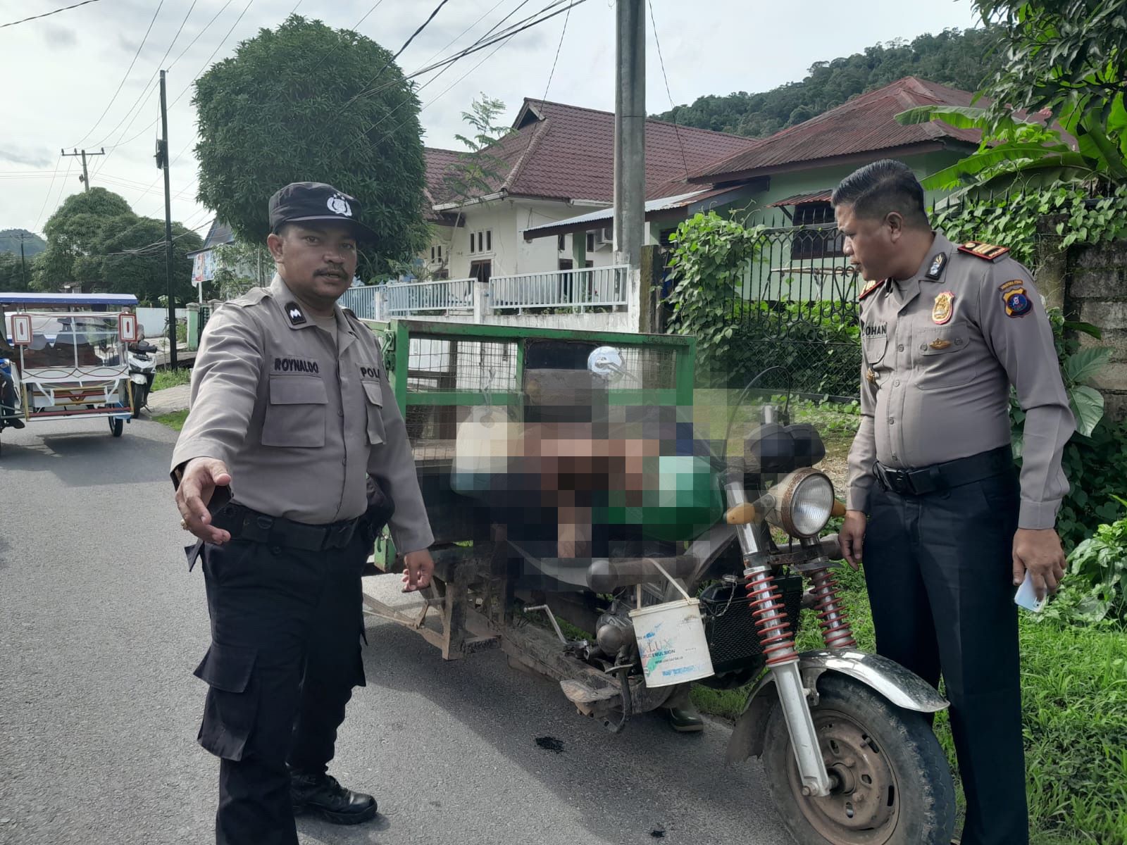 Polsek Pandan Temukan Seorang Pria Meninggal Dunia Di Atas Becak