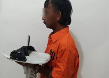 Polsek Sibolga Sambas Polres Sibolga Tangkap Pelaku Pencurian HP