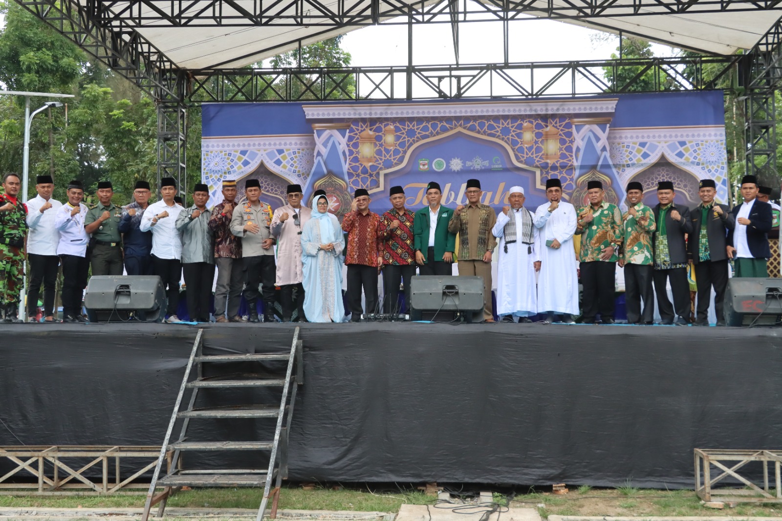 Kapolres Pematangsiantar Hadiri Tabligh Akbar Bersama 3 Ormas Islam Besar Kapolres Pematangsiantar Hadiri Tabligh Akbar Bersama 3 Ormas Islam Besar