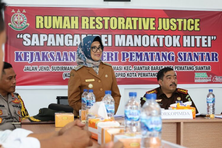 Wali Kota Pematangsiantar Hadiri Penyerahan Surat Keputusan Penyelesaian Perkara Penganiayaan dengan RJ 