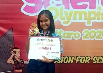 Bupati Pakpak Bharat Apresiasi Prestasi Indriyani Manik Juara Science Olympiade Dinas Pendidikan Karo