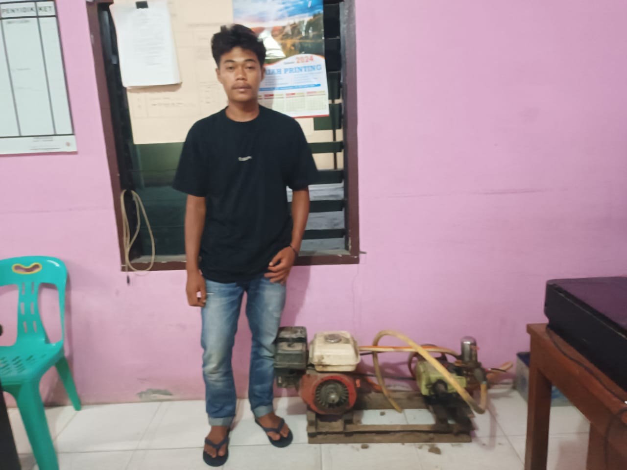 Polsek Perdagangan Berhasil Tangkap Tersangka Pencurian Mesin Door Smeer Polsek Perdagangan Berhasil Tangkap Tersangka Pencurian Mesin Door Smeer