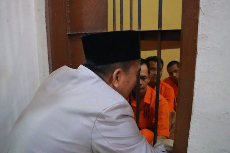 Kemenag Sibolga Rutin Tiap Jumat Berikan Binrohtal Pada Tahanan Polres Sibolga