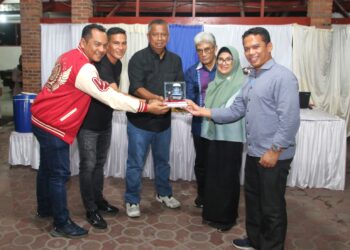 Wali Kota Membuka Uji Coba Pertandingan antara Tim PON Sumut Melawan Siantar Selection