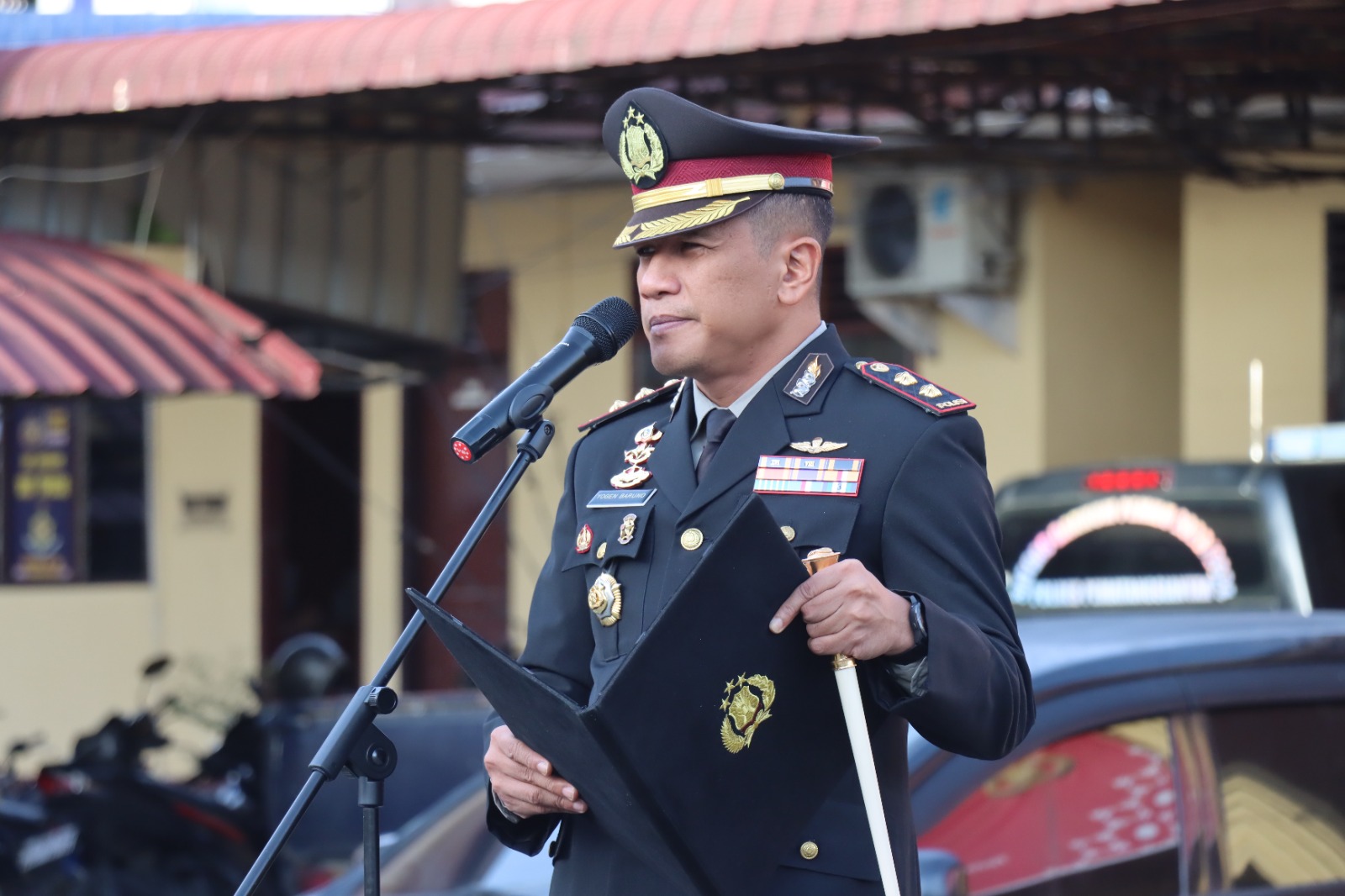 Kapolres Pematang Siantar Pimpin Upacara Peringatan Hari Lahir Pancasila Tahun 2024 Kapolres Pematang Siantar Pimpin Upacara Peringatan Hari Lahir Pancasila Tahun 2024