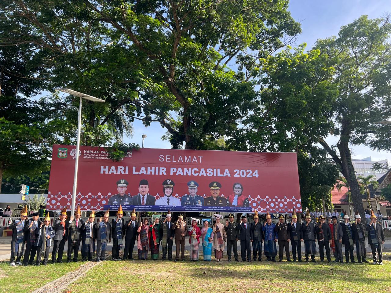 Perkokoh Semangat Nasionalisme, Wakapolres Ikuti Upacara Peringatan Hari Lahir Pancasila Tahun 2024 Perkokoh Semangat Nasionalisme, Wakapolres Ikuti Upacara Peringatan Hari Lahir Pancasila Tahun 2024
