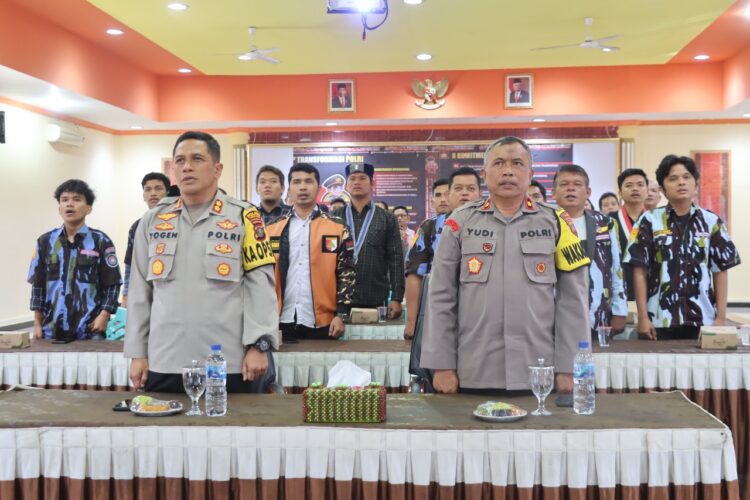 Kapolres Pematangsiantar Mengikuti Virtual Penguatan Institusi Polri Kapolres Pematangsiantar Mengikuti Virtual Penguatan Institusi Polri