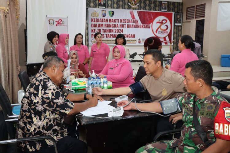 HUT Bhayangkara ke-78, Polres Tapanuli Tengah Kumpulkan 64 Kantong Darah