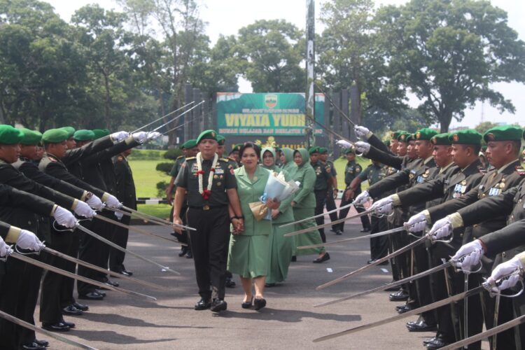 Danrindam I/BB Pimpin Acara Tradisi Korps Pelepasan Kolonel Inf Charles BP Sagala 