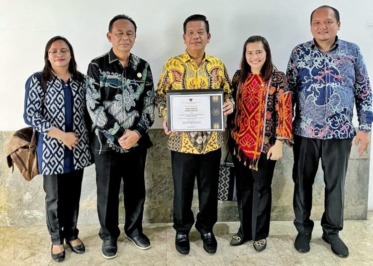 Pemkab Simalungun Dipimpin Radiapoh Sinaga Berhasil Raih Penghargaan Nominasi TPID Berprestasi di Rakornas Pengendalian Inflasi Tahun 2024