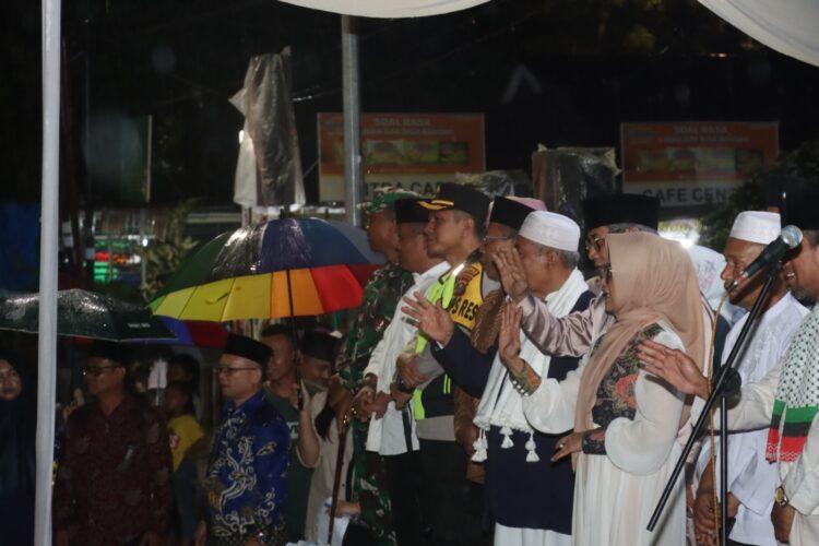 Kapolres Pematangsiantar Hadiri Pelepasan Takbir Keliling Sambut Hari Raya Idul Adha 1445 H