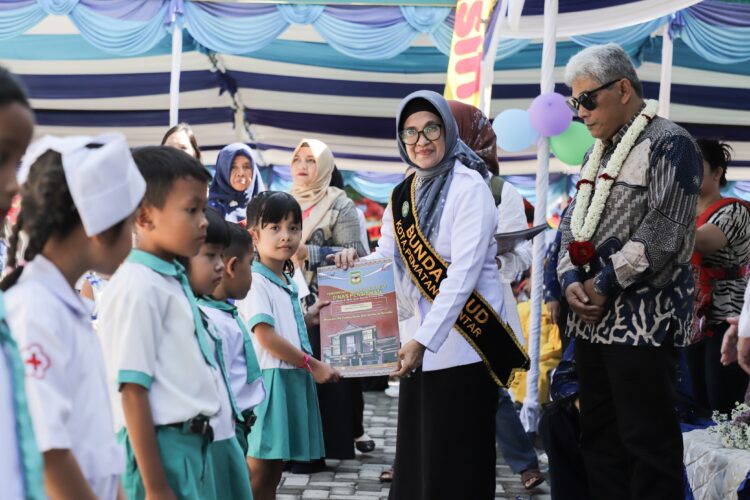 Wali Kota Pematangsiantar Hadiri Pelepasan Siswa-siswi PAUD Sanggar Anak Balita 