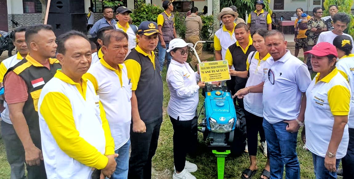 Pemkab Simalungun Bersama Masyarakat Kecamatan Tanah Jawa Laksanakan Gerakan Marharoan Bolon Pemkab Simalungun Bersama Masyarakat Kecamatan Tanah Jawa Laksanakan Gerakan Marharoan Bolon