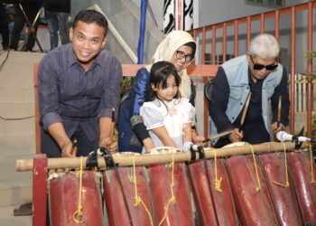 Pukul Gong, Wali Kota Pematangsiantar Buka Soft Opening Festival Seni Budaya Temu Tengah 