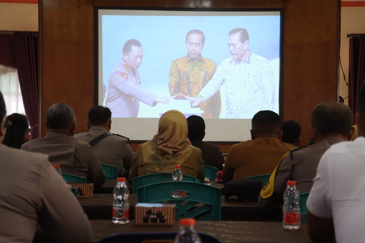 Kapolres Pematangsiantar Ikuti Zoom Meeting Grand Launching Aplikasi Pelayanan Perizinan Penyelenggaraan Event