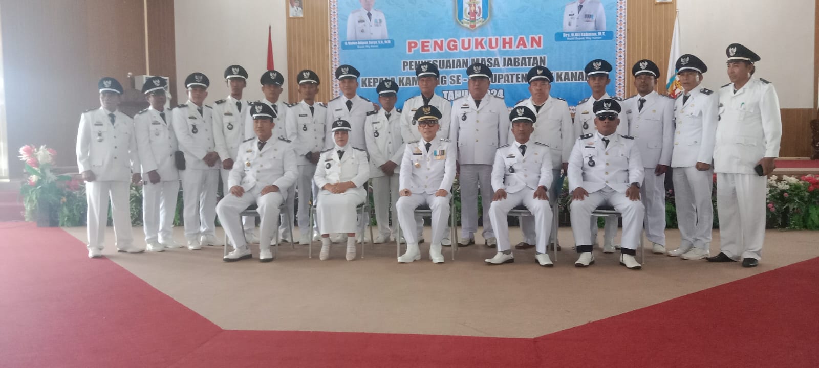 Bupati Raden Adipati Surya Serahkan SK Perpanjangan Masa Jabatan Kepala Kampung Serentak Menjadi 8 Tahun
