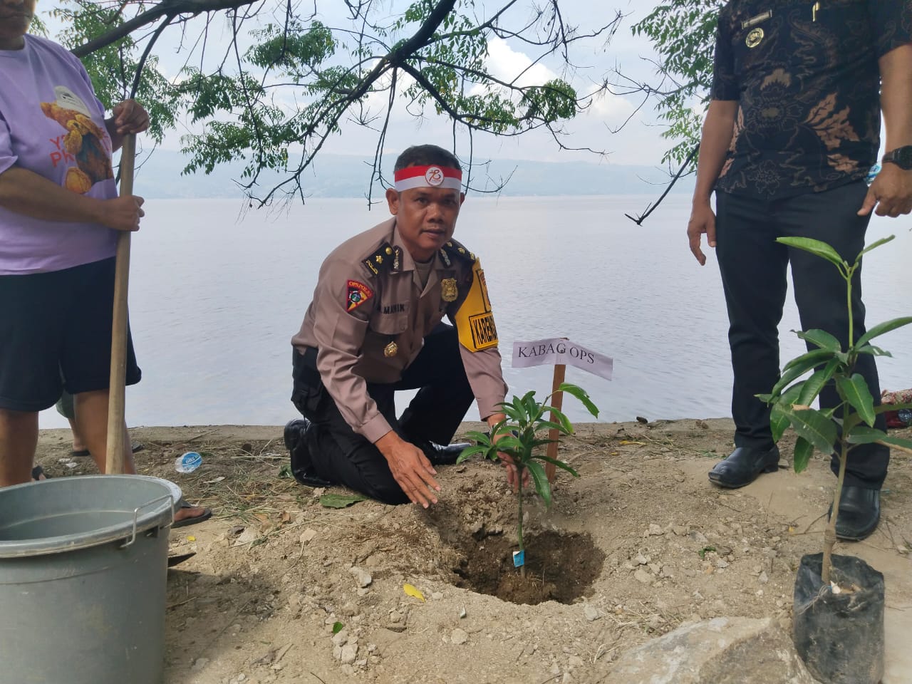 Polres Simalungun Gelar Baksos dan Penanaman Pohon Dalam Rangka HUT Bhayangkara Ke-78