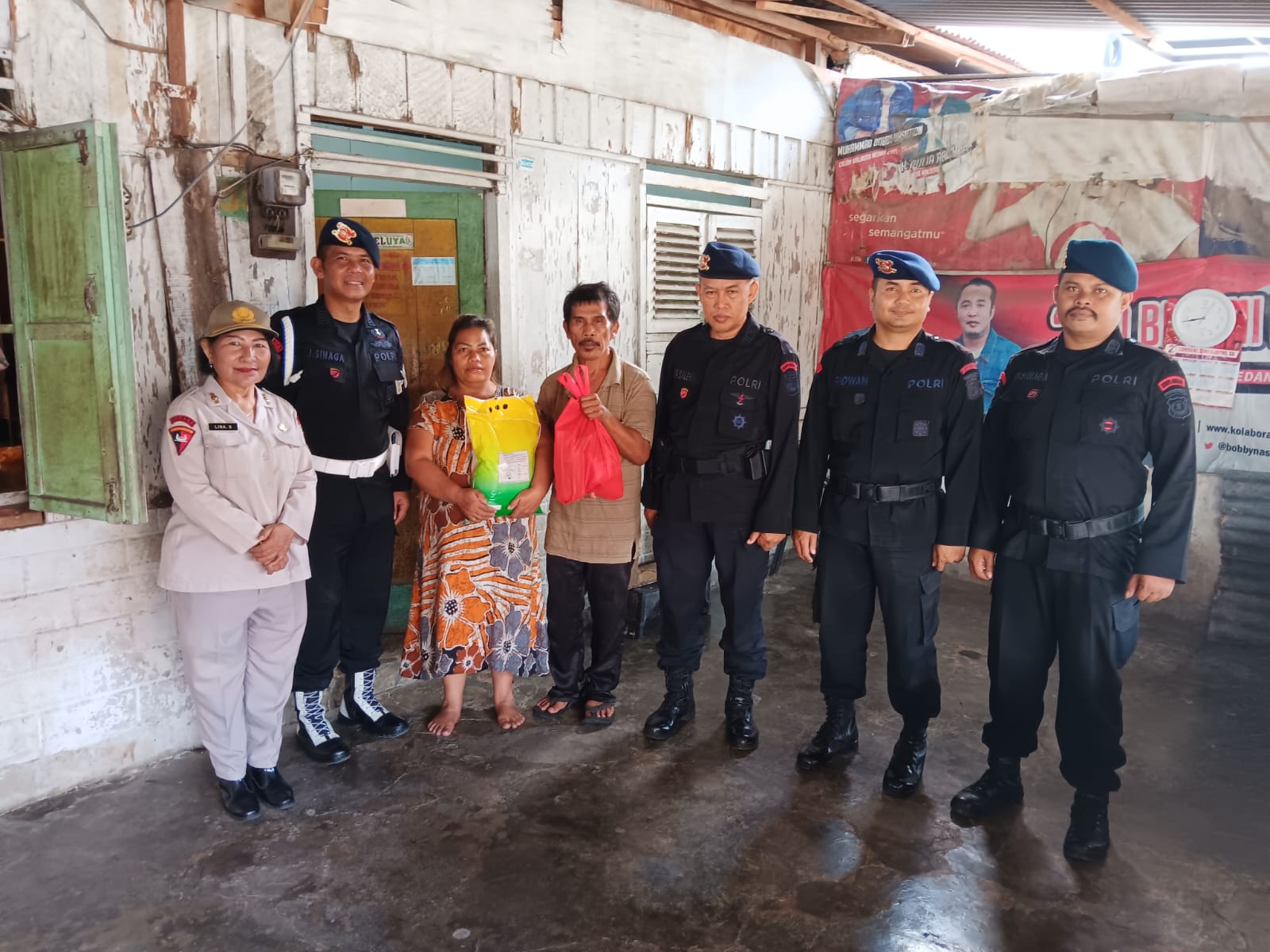 Jumat Berkah, Detasemen Gegana Sat Brimob Polda Sumut Gelar Baksos  