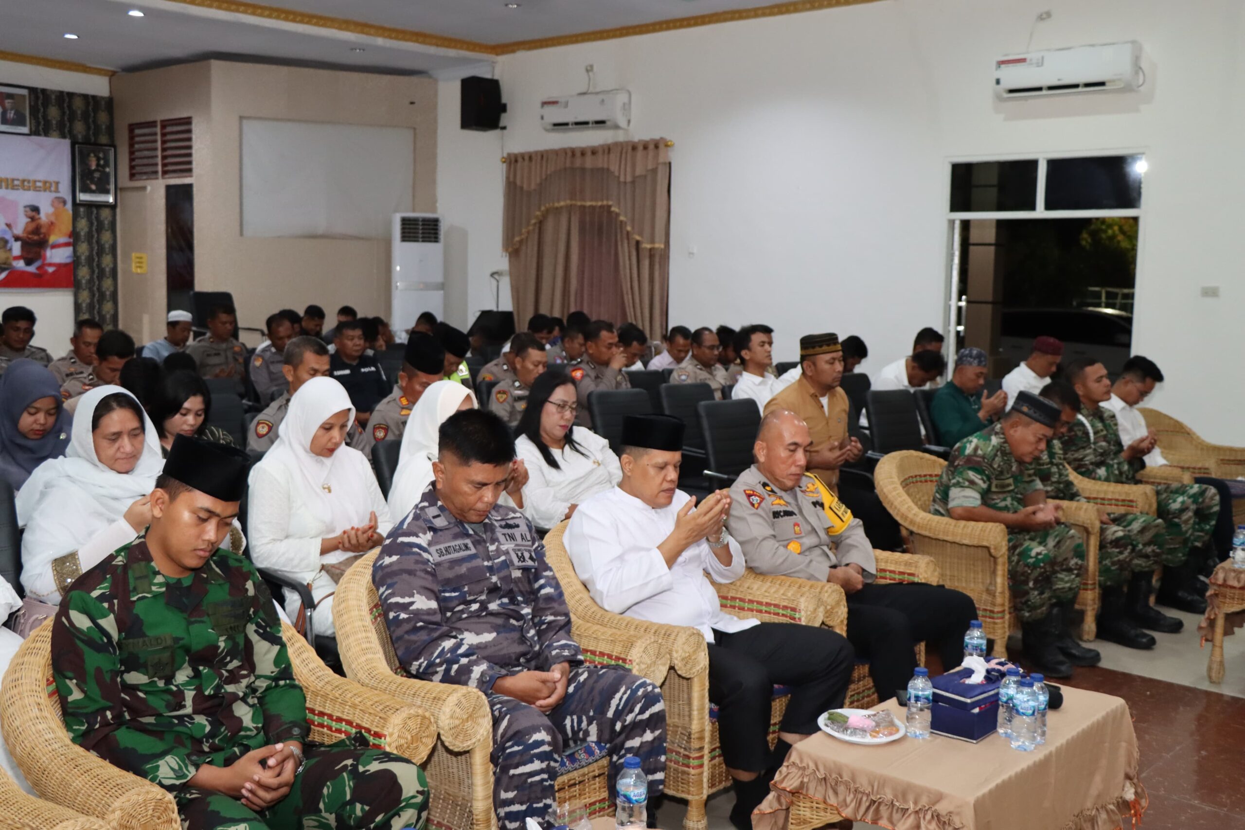 Sambut HUT Bhayangkara Ke-78, Polres Tapteng Ikuti Doa Lintas Agama dari Mabes Polri