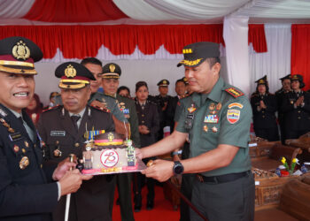 Wujud Sinergitas TNI-Polri, Danrem 022/PT Beri Kejutan Spesial di HUT Ke- 78 Bhayangkara