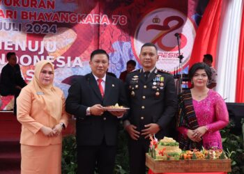 Polres Tapteng Potong Tumpeng sebagai Tradisi Di HUT Bhayangkara
