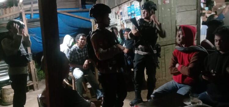 Batalyon C Sat Brimob Polda Sumut  Patroli Gabungan di Wilayah Hukum Polres Tapsel, Minimalisir Tindak Kejahatan