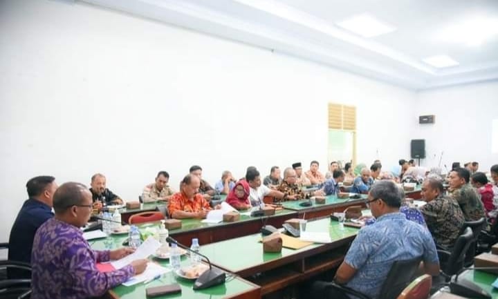 Rakorpem Tapteng, Pj Bupati :" Maksimalkan Capaian Target PAD Dan Serapan Anggaran Tahun 2024"