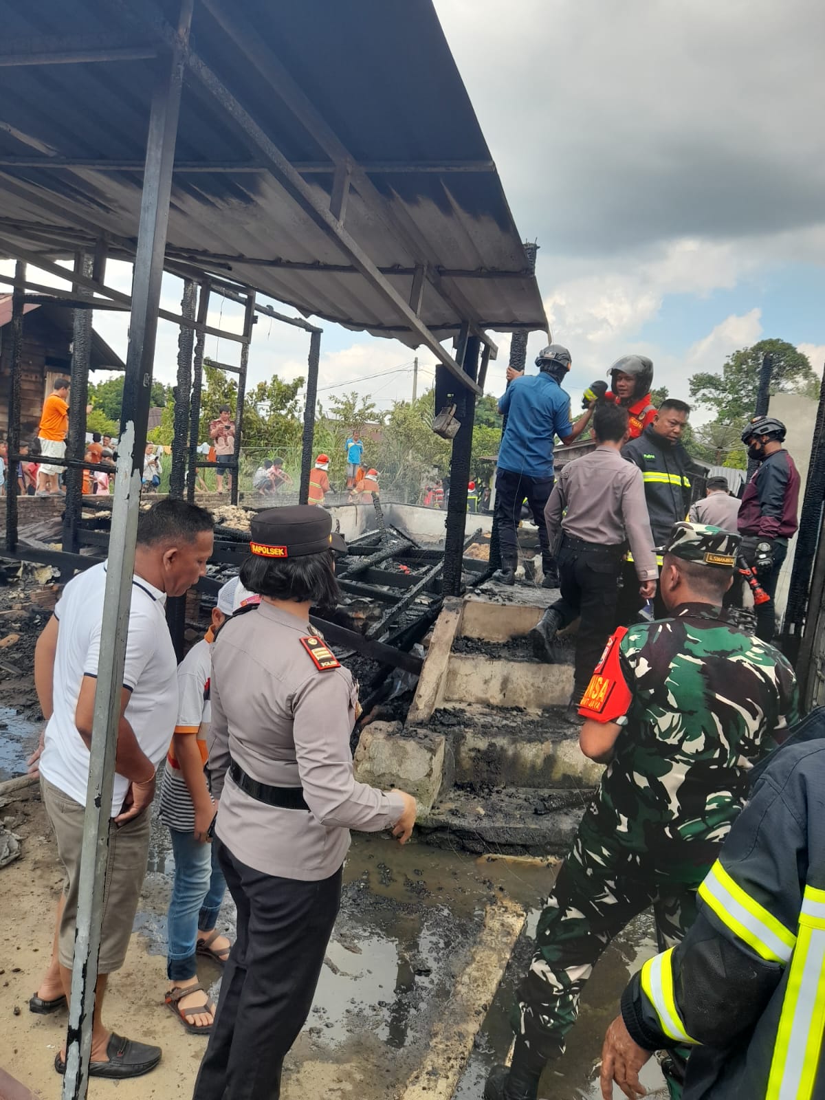 Rumah Milik Rismaida Boru Siahaan Di Simarimbun Ludes Terbakar, Polsek Siantar Marihat Olah TKP Rumah Milik Rismaida Boru Siahaan Di Simarimbun Ludes Terbakar, Polsek Siantar Marihat Olah TKP
