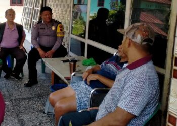 Bhabinkamtibmas Kelurahan Suka Makmur Sosialisasi Bahaya Narkoba di Jalan Farel Pasaribu