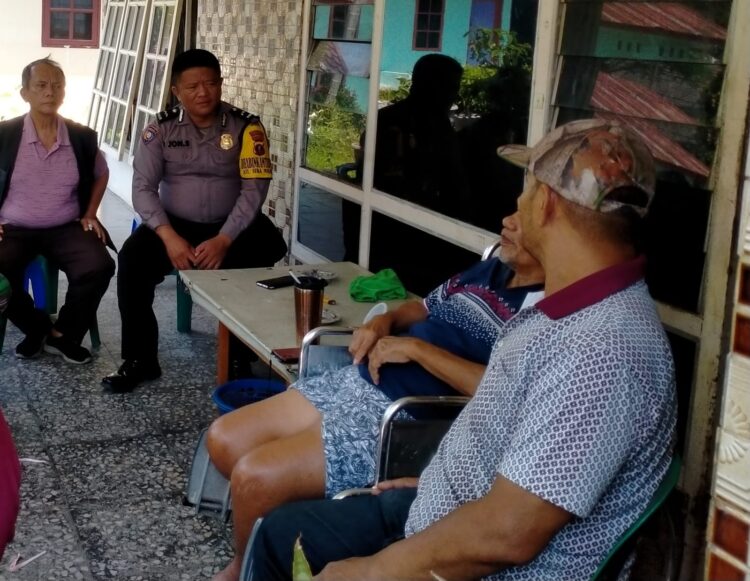 Bhabinkamtibmas Kelurahan Suka Makmur Sosialisasi Bahaya Narkoba di Jalan Farel Pasaribu