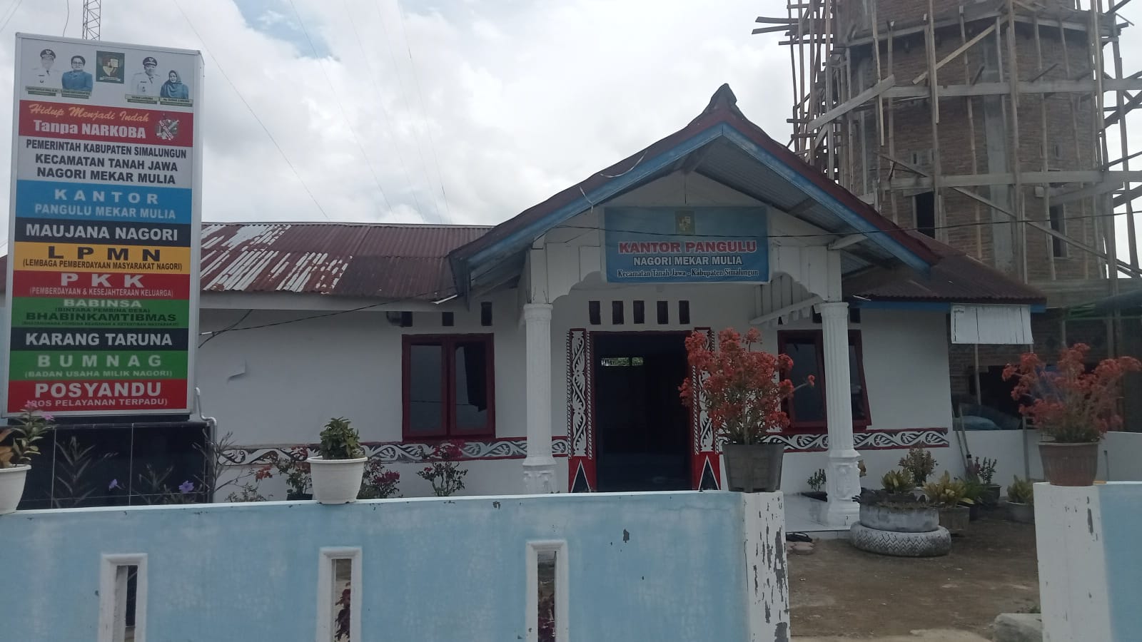 Perangkat Desa Kecamatan Tanah Jawa Keluhkan 3 Bulan Tak Terima Gaji
