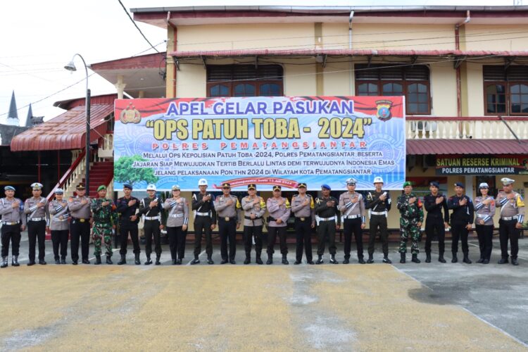 Kapolres Pematangsiantar Pimpin Apel Gelar Pasukan Operasi Kewilayahan Patuh Toba