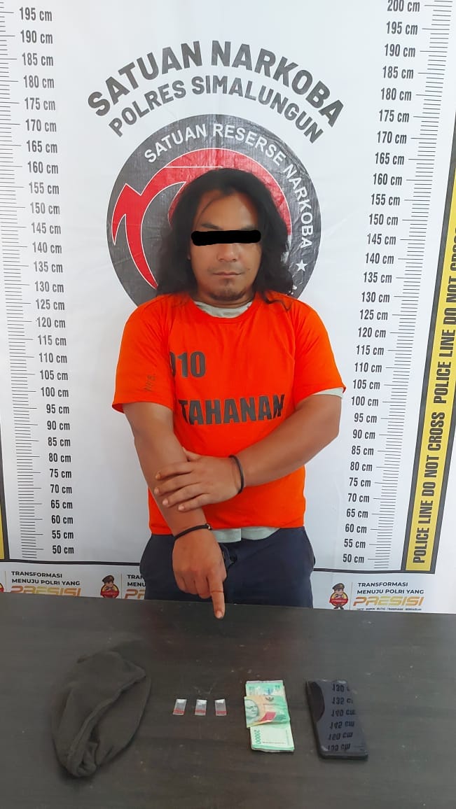 Polres Simalungun Ciduk Pengedar Narkoba di Desa Marjandi Embong Polres Simalungun Ciduk Pengedar Narkoba di Desa Marjandi Embong