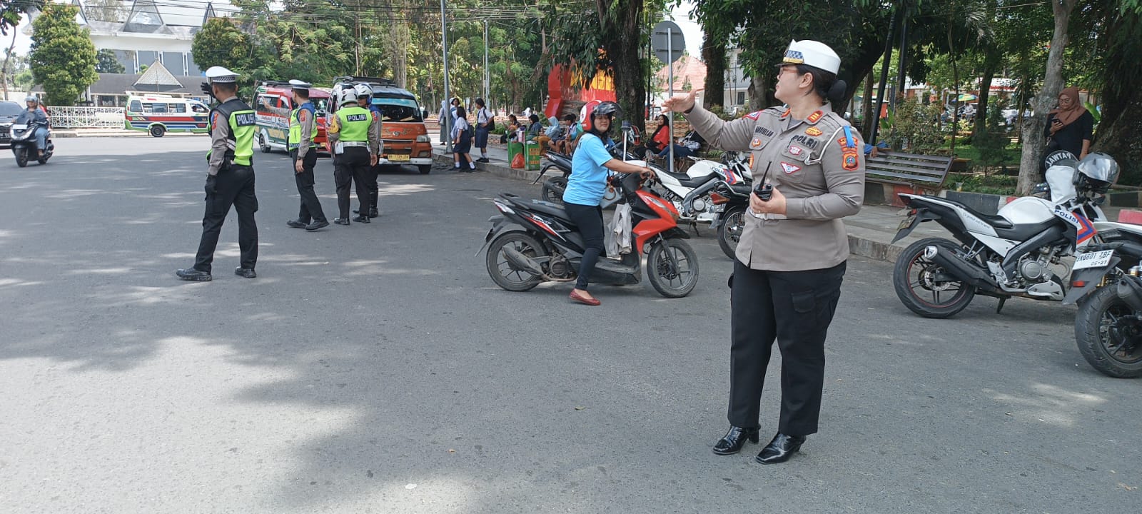 Operasi Patuh Toba 2024, Satlantas Polres Siantar Tindak Langsung Pengendara Yang Melanggar Aturan