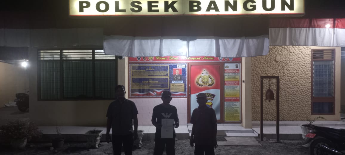 Polsek Bangun Amankan Dua Pelaku Pungli di Simpang Masjid Nagori Karang Rejo Polsek Bangun Amankan Dua Pelaku Pungli di Simpang Masjid Nagori Karang Rejo