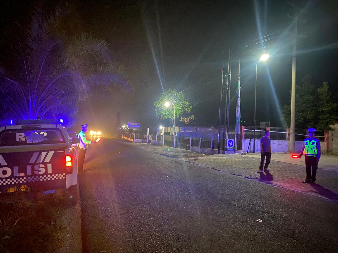 Sat Lantas Polres Simalungun Gelar Blue Light Patrol, Ciptakan Situasi Aman dan Tertib Sat Lantas Polres Simalungun Gelar Blue Light Patrol, Ciptakan Situasi Aman dan Tertib