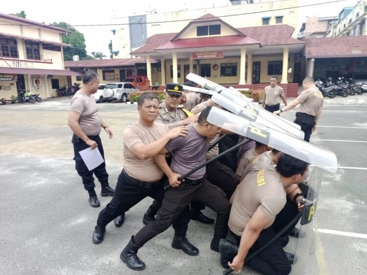  Polres Pematangsiantar Laksanakan Latihan Dalmas Jelang Pilkada 2024