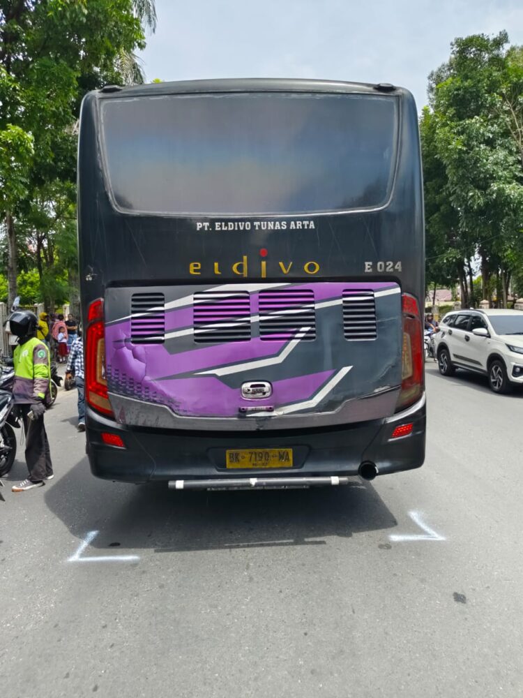 Unit Gakkum Polres Siantar Cek TKP Korban Laka Tewas Bus Eldivo