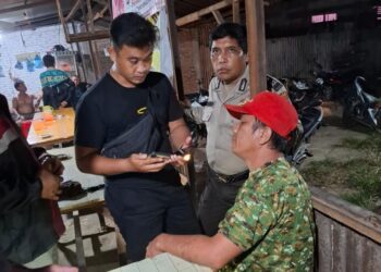 Polsek Serbalawan Tangkap Pelaku Judi Togel Hongkong di Warung Tuak