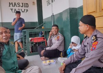 Sat Binmas Polres Pematangsiantar Sholat Dzuhur Berjama'ah Di Mesjid Taqwa, Optimalisasi Giat Cooling System