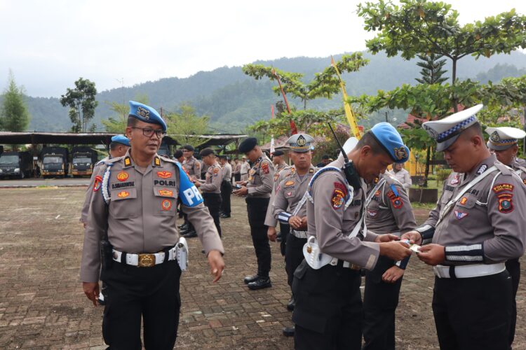 Bidpropam Polda Sumut Tes Urin Personil Polres Tapanuli Tengah