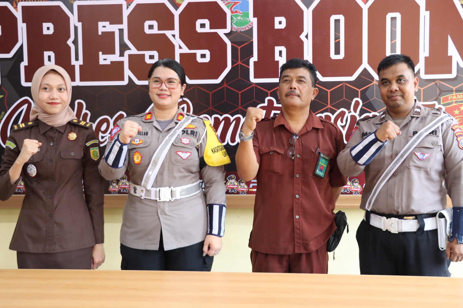 9 Hari Ops Patuh Toba 2024, Sat Lantas Polres Pematangsiantar Terbitkan 376 Lembar Tilang Pelanggar Lalulintas 9 Hari Ops Patuh Toba 2024, Sat Lantas Polres Pematangsiantar Terbitkan 376 Lembar Tilang Pelanggar Lalulintas