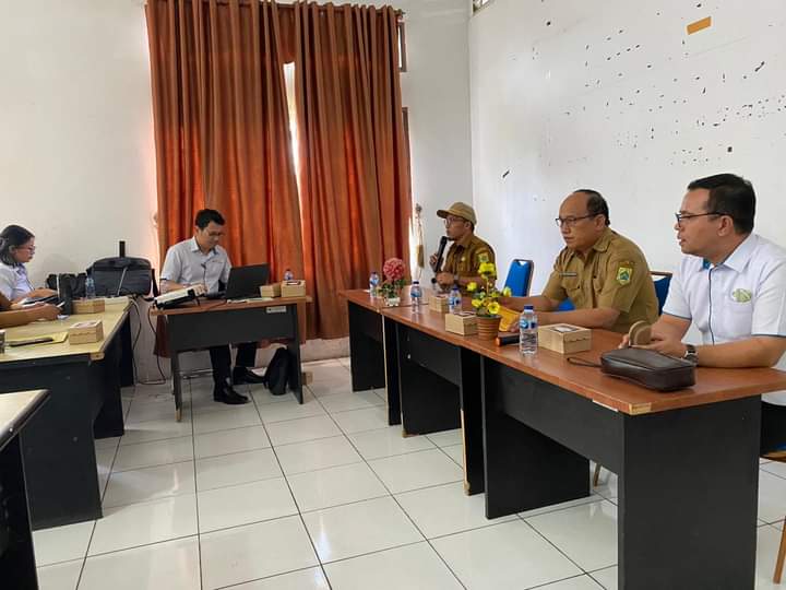 Pemkab Pakpak Bharat Gelar Rapat Bahas Perwakilan Desa Dalam Program BPJS Ketenagakerjaan Pemkab Pakpak Bharat Gelar Rapat Bahas Perwakilan Desa Dalam Program BPJS Ketenagakerjaan