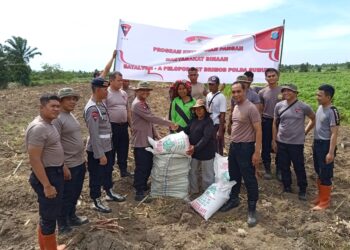 Batalyon A Pelopor Sat Brimob Polda Sumut Gelar Program Ketapang di Desa Tunggurono