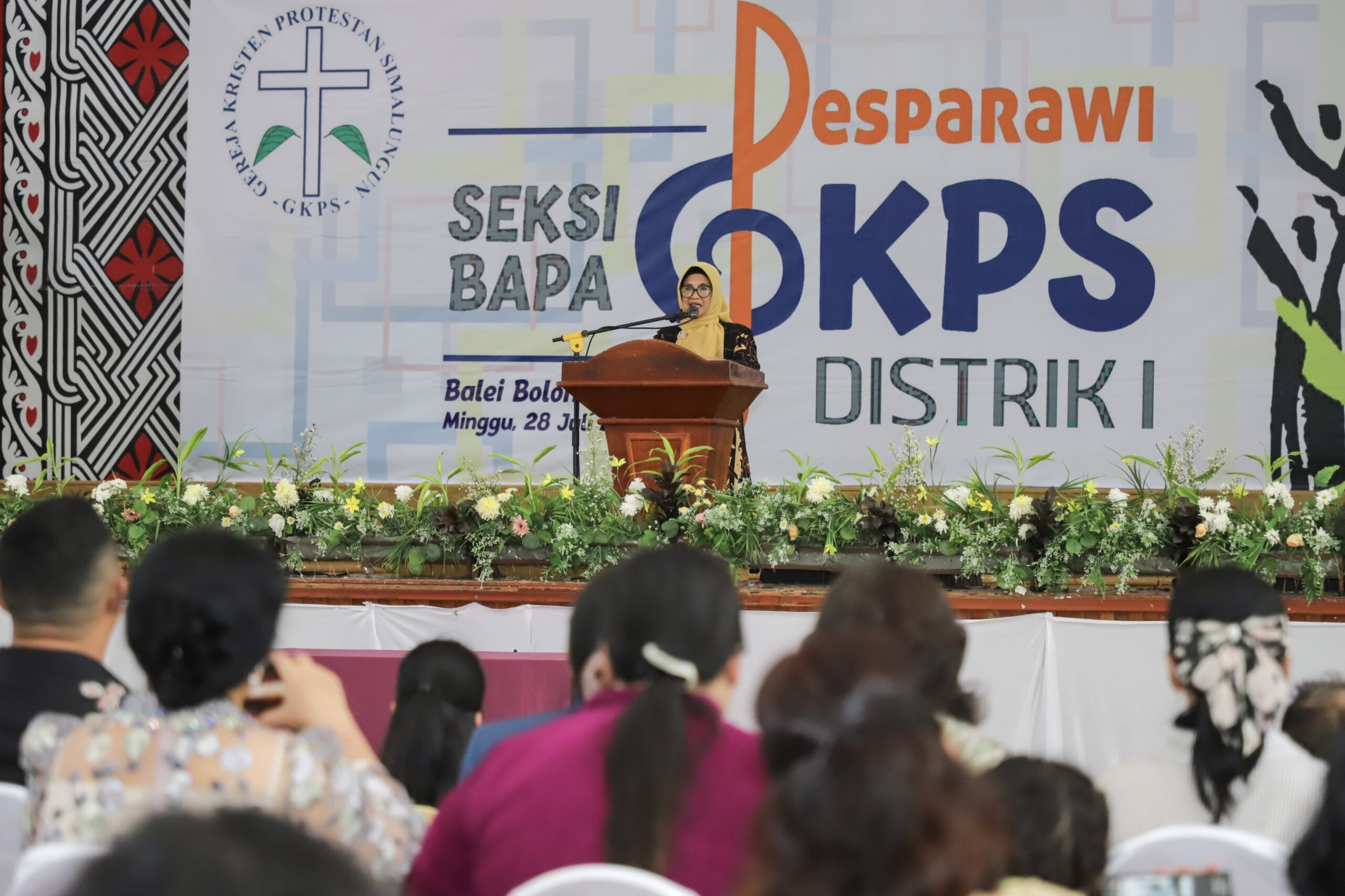 Wali Kota Pematangsiantar dan Praeses Distrik 1 Membuka Resmi Pesta Paduan Suara Bapa GKPS se-Distrik 1