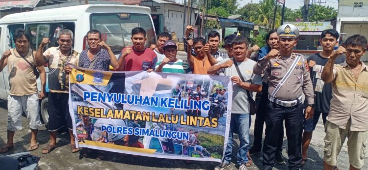 Sat Lantas Polres Simalungun Gelar Penyuluhan Keliling bagi Sopir Angkot