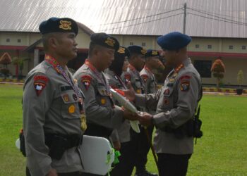Dansat Brimob Polda Sumut Berikan Reward kepada Personil Berprestasi di Kejuaraan Kapolri Cup