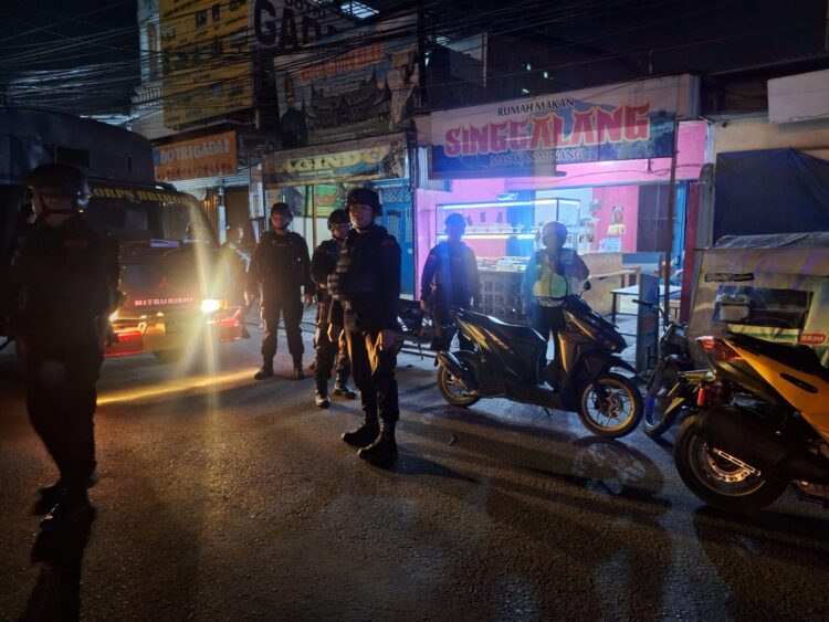 Beri Rasa Aman Bagi Masyarakat, Sat Brimob Polda Sumut Giat Patroli Kamtibmas 